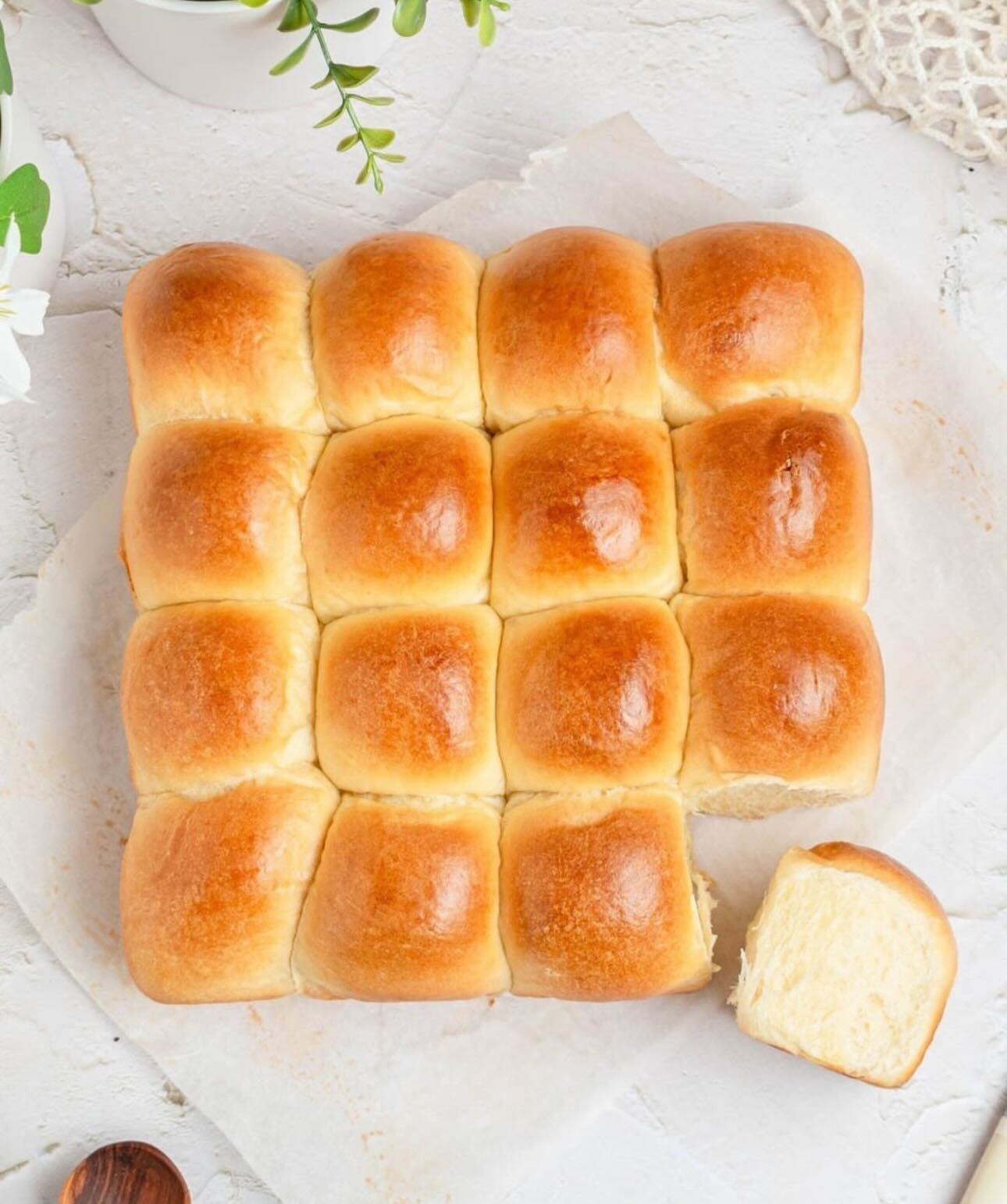 Sourdough Hawaiian Dinner Rolls